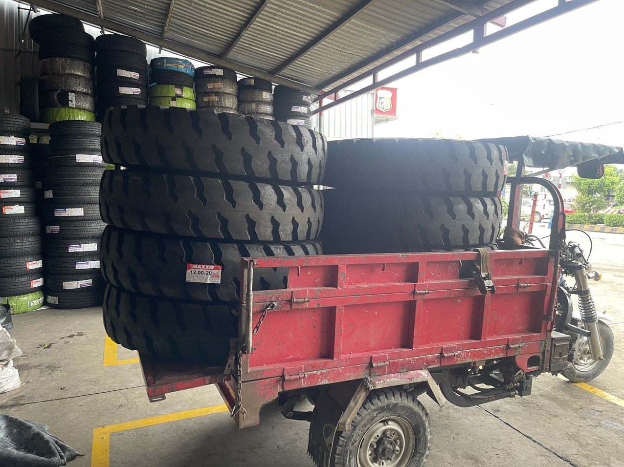 ĐẠI LÝ LỐP XE Ô TÔ BÌNH DƯƠNG - VỎ XE Ô TÔ CHÍNH HÃNG TẠI BÌNH DƯƠNG